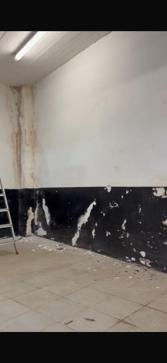 Mur avant rénovation — Toiture Lecloux